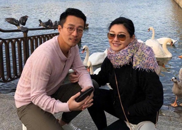 汪小菲的努力为何全无回报，S家偏爱具俊晔！博主点评直击要害