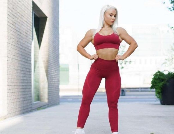 知名私人教练，2年后锻炼出了健美的身材