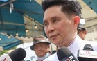 大爆发！曼谷万人拉国旗集会