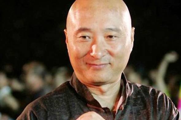 娱乐圈9大著名光头明星，个个才华横溢，你觉得谁最有型呢？