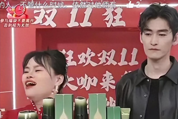 张翰给网红站台惹争议！全程发呆，放空，拒绝被触碰，网友：太装