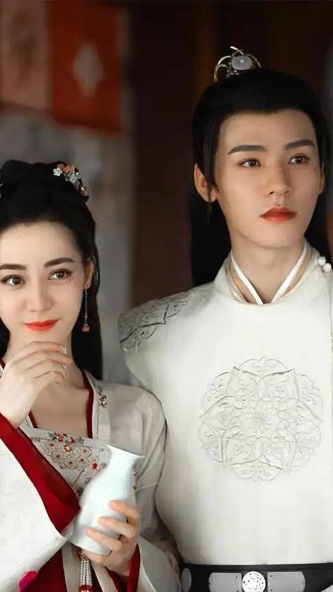 迪丽热巴消失两年突然回归！新剧造型被骂丑，结果开播直接封神？