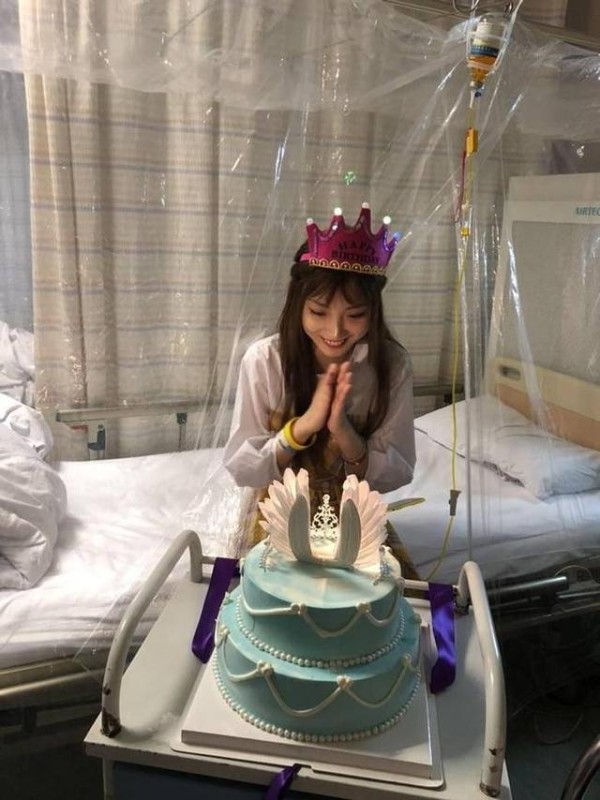 胡歌请白血病粉丝看话剧 粉丝差点把胡歌当骗子