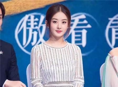 星光大赏现场赵丽颖被大家夸个不停，却被这个导演质疑：难成大器