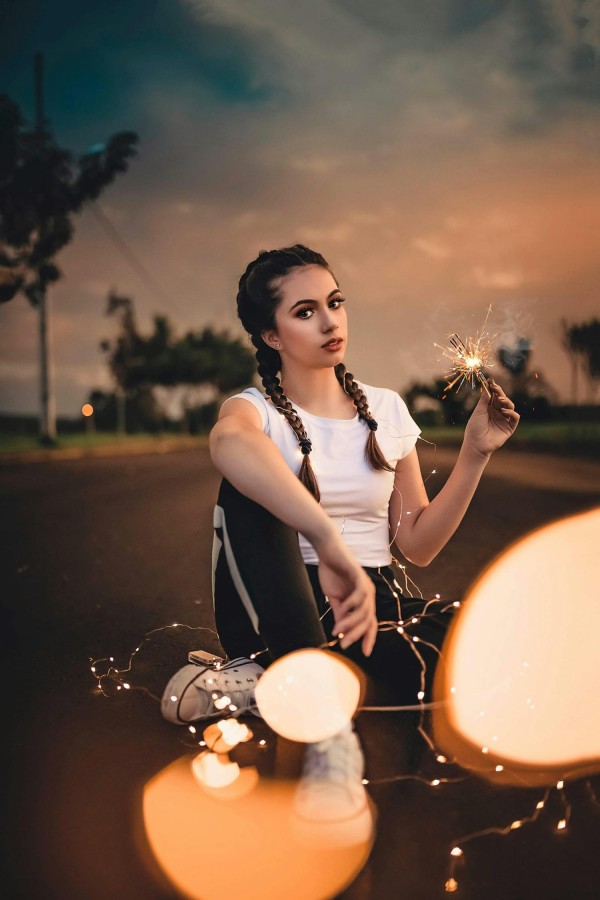 璀璨星光下的女明星魅力瞬间图片