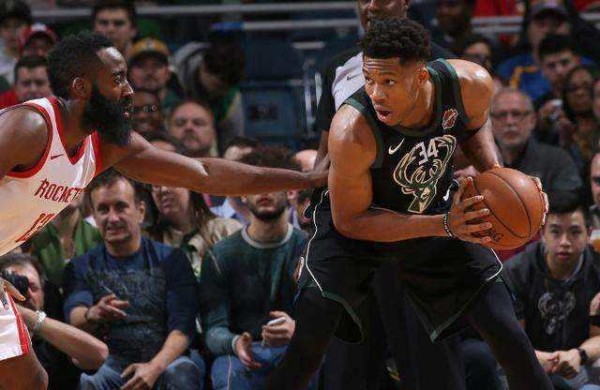 NBA现役只有三个超巨，两个巨星，其他人都只能算是全明星