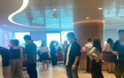 太疯狂！香港，彻底爆了