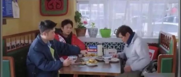 从“家属感”到“真兄弟”，邓超鹿晗聚餐为何让网友集体“上头”？