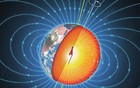 科学家发现，地球磁场正在下降，未来可能变成火星