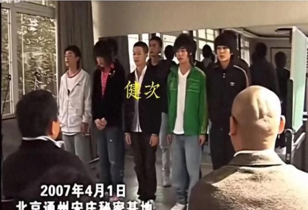 檀健次魔鬼训练四年终逆袭，从男团到演员，徐峥盛赞演技炸裂
