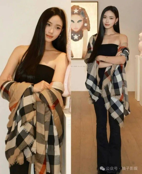 小S二女儿许韶恩开画展，穿黑色抹胸背心搭紧身牛仔裤，和妈妈似复制粘贴