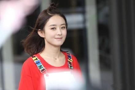 不止杨幂是好老板，赵丽颖旗下艺人的待遇可能会更好