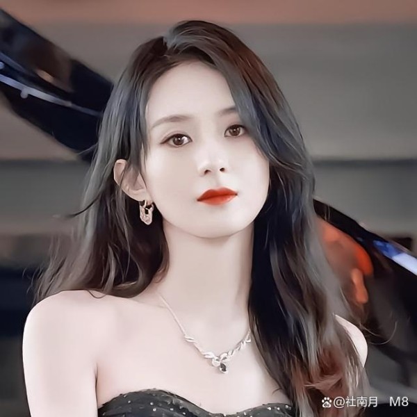 赵丽颖婚讯疑云再起：明星公关与粉丝信任的博弈
