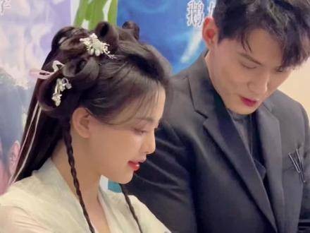 三连拍+花式彩虹屁 明星日常