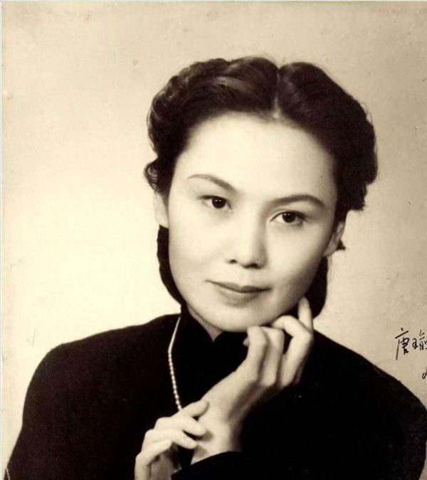 十位上影女星，颜值演技双全，谁是你银幕女神？
