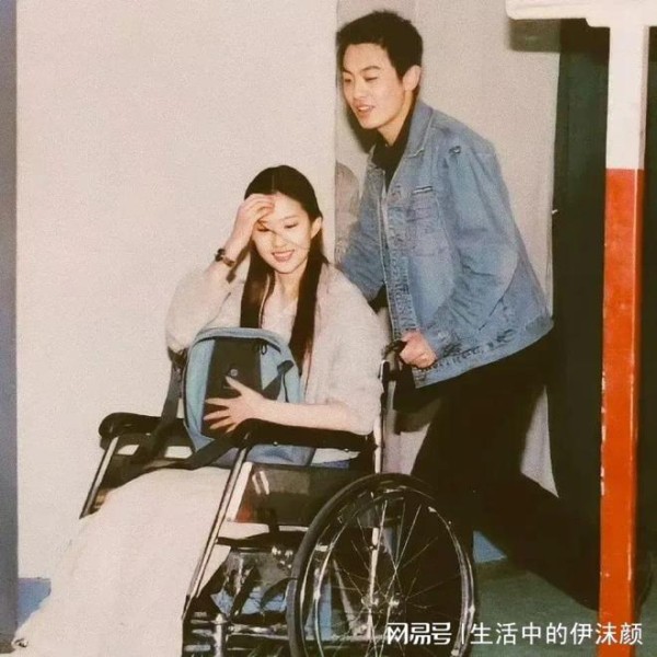 八卦说：男顶流的恋爱瓜，刘亦菲和张艺兴，赵丽颖和罗云熙