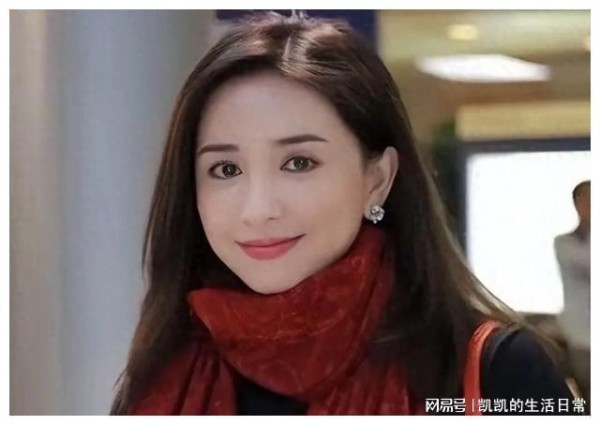 娱乐圈不老传说吴婉芳与范文芳的青春保鲜秘籍