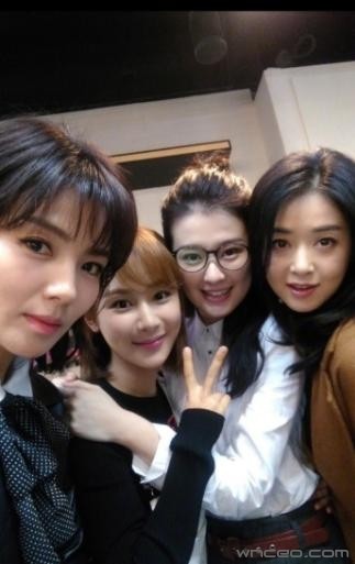 又一对好姐妹情变，这就是娱乐圈所谓的”塑料姐妹“！ ...