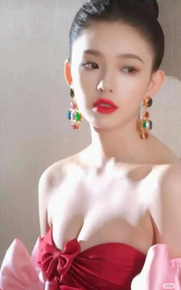 林允8年蜕变：从《美人鱼》新人到实力派艺人