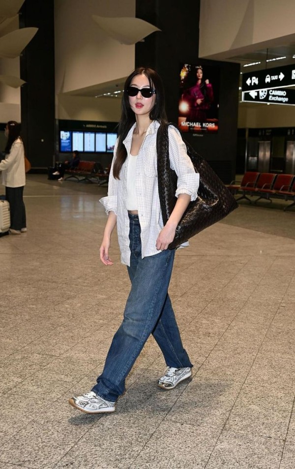 大能 Thanaerng Photo Courtesy of Bottega Veneta 