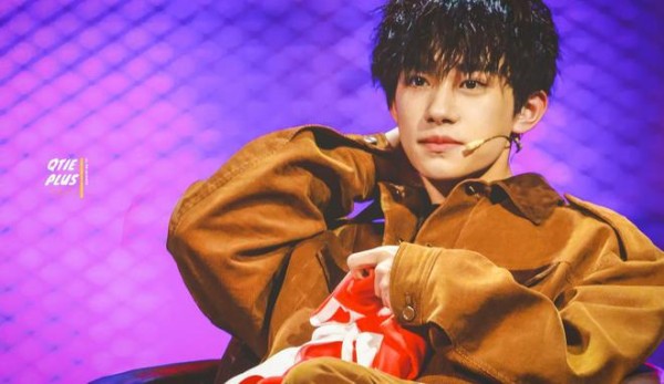 四月综艺流量明星排名，杨幂荣登第一，TFboys组合2人进入前三！