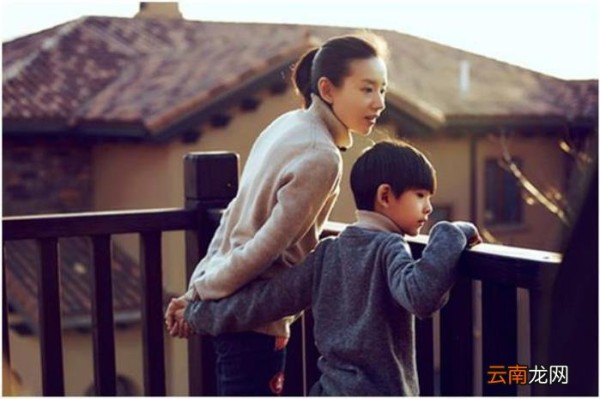 带孕结婚的11对明星夫妻 带着孩子结婚
