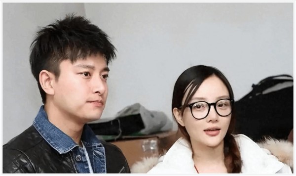 贾乃亮直播狂卖13亿！离婚后逆袭，前妻李小璐转战网红圈