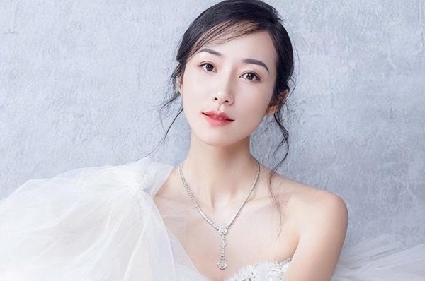 表面是艺人，实际家里有矿的4位女星！她们最不怕的就是潜规则