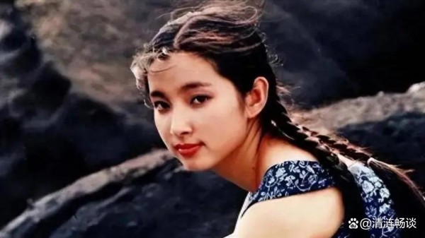 《娱乐圈风云：李冰冰背后的“抢位”博弈，一位男星的神秘沉寂》