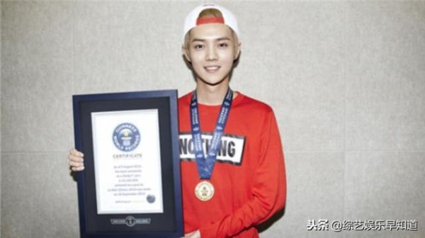 2018明星微博转赞评Top10，鹿晗颗粒无收蔡徐坤厉害了！
