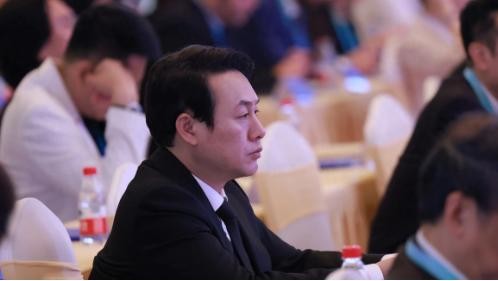 朱一龙张颂文沈腾成毅出席北京文化论坛，众星云集，群星璀璨