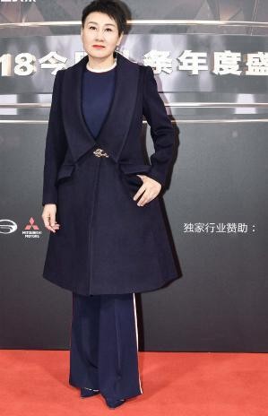 娱乐圈又见盛典！杨紫、关晓彤尽显仙女本色，最后一位好久不见！