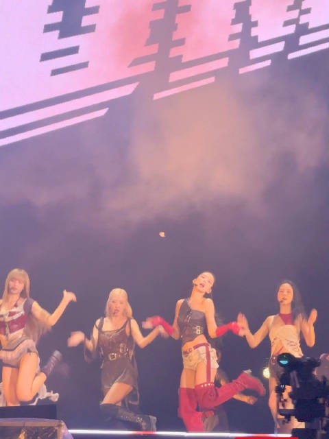 BLACKPINK新歌《JUMP》舞蹈引热议