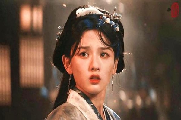 刘宇宁宋祖儿摸头杀，打破我对明星互动的刻板印象