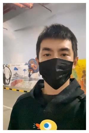 林更新新恋情曝光？！官方否认。网红蹭热度？还是林狗换口味了？