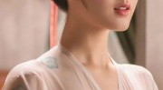 汉服小姐姐打方向盘图片,小姐姐巧手操控,展现古典与现代的完美融合
