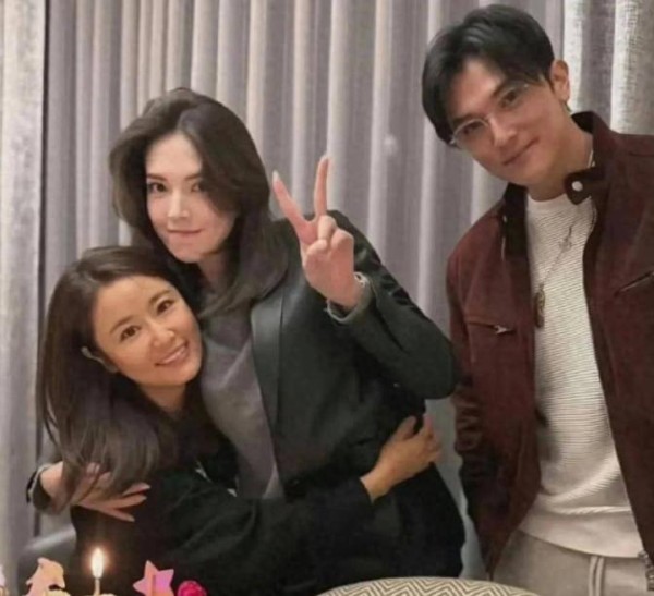 林心如许玮甯亮相派对，霍建华邱泽加入太太圈，阵容养眼