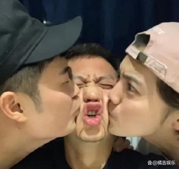 鹿晗与邓超约饭 变脸速度超快 友谊长存引热议