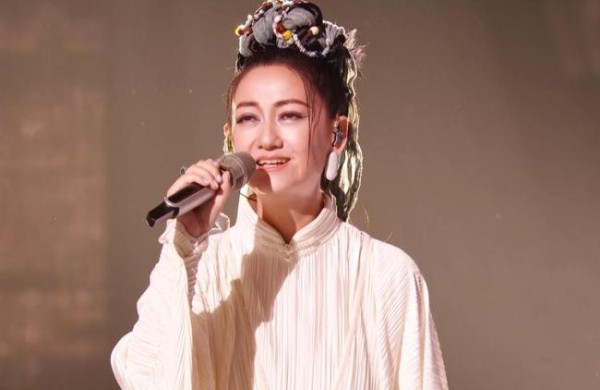 《歌手2025》第八期精彩回顾 李佳薇惊艳回归