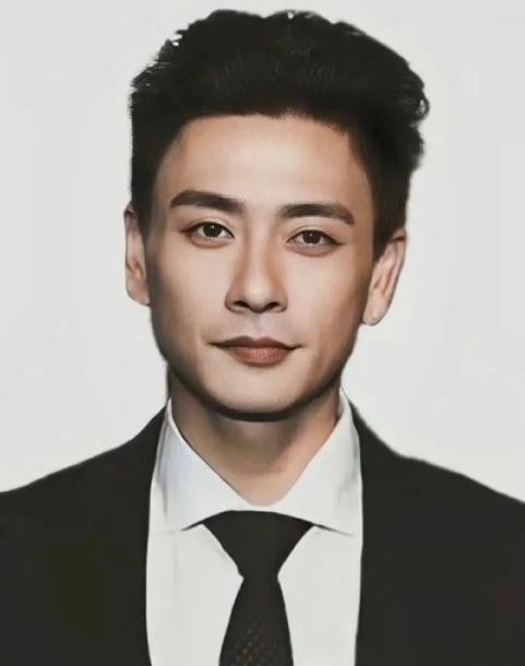 黄宗泽的风采：实力与魅力兼备的全能艺人