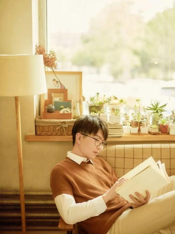本周新曲品鲜：张靓颖、霉霉全新专辑，毛不易、阿信新歌超好听！
