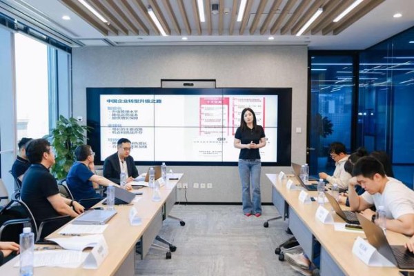 IBM高管详解如何加速企业AI应用：Agent是路径，不是噱头