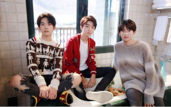 TFBOYS关系有多好？不仅共用一个团队，而且最后一张图简直甜死