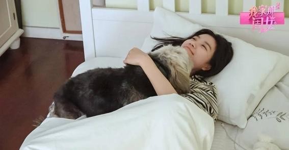 内娱最新的投胎天才，一身流浪废土感却频频拿白月光剧本……