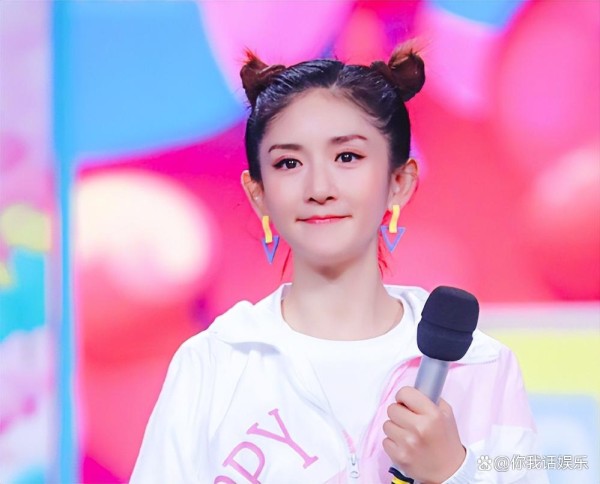 谢娜何炅李维嘉合体，冲上热搜！隔着屏幕就能感受昔日主持人情谊