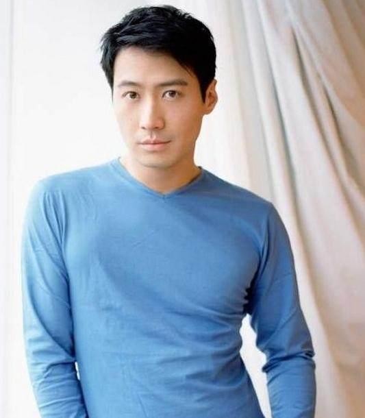 真正影视歌全能的十大明星, 张国荣第二, 梁朝伟第六