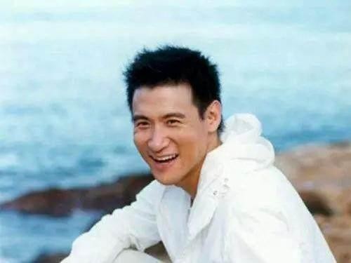 真正影视歌全能的十大明星, 张国荣第二, 梁朝伟第六