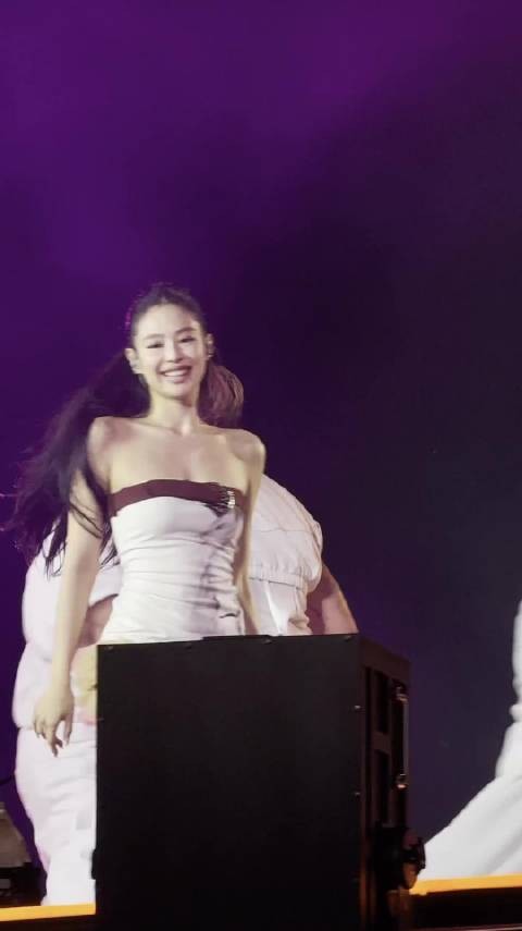 Jennie Kim最新巡演现场