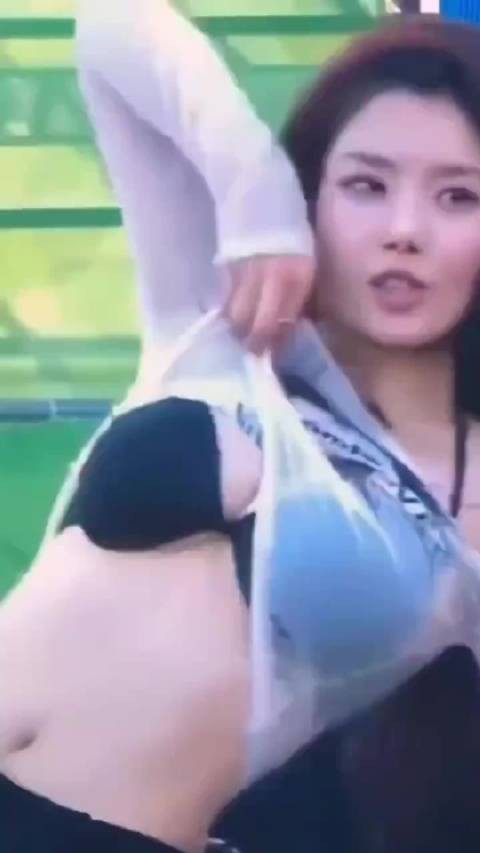 权恩妃·舞台魅力四射，我觉得秒杀Lisa