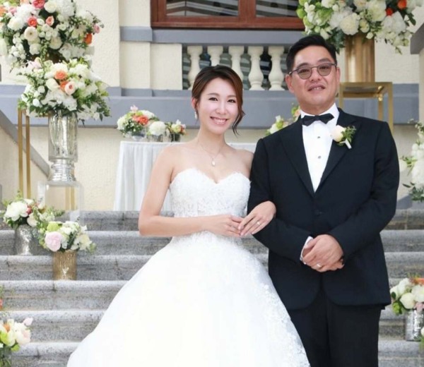 TVB女星未婚先孕嫁豪门，和继女相处融洽，生一儿一女稳固地位
